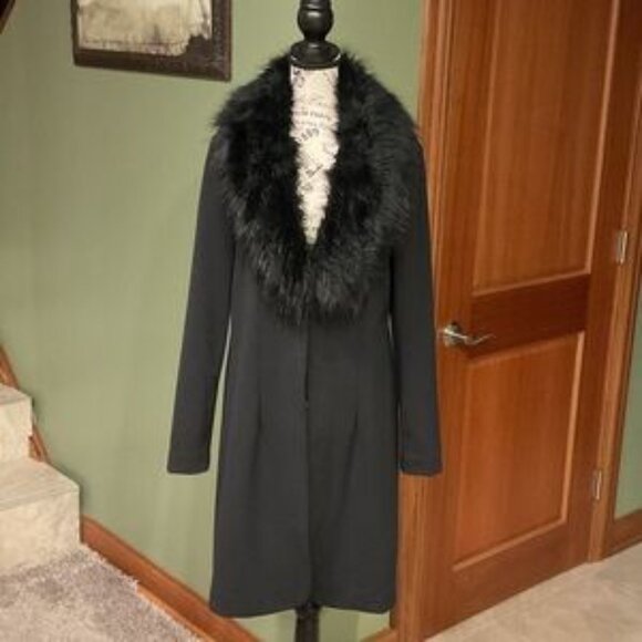 Bisou Bisou Black Coat/Duster with Removable Fur Collar - Picture 6 of 12